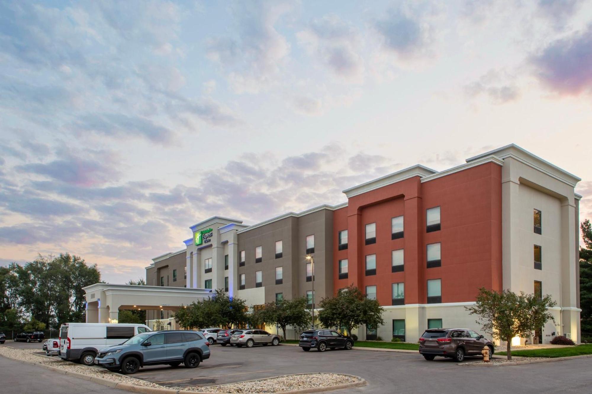 Holiday Inn Express & Suites Sioux City-South By Ihg Esterno foto
